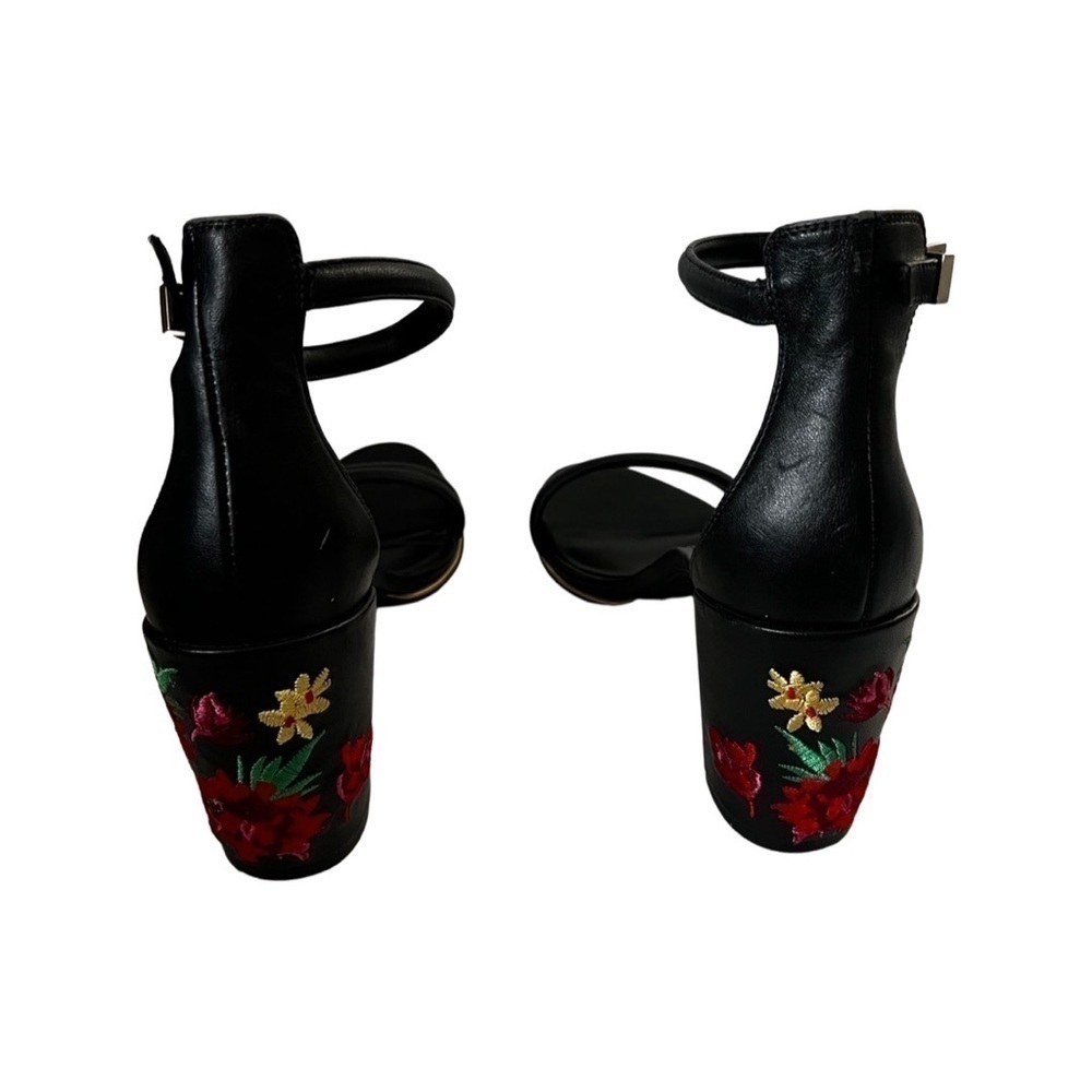 KENNETH COLE Reaction Lolita Embroidered Flower Heels Black Size 8.5 - Picture 2 of 7